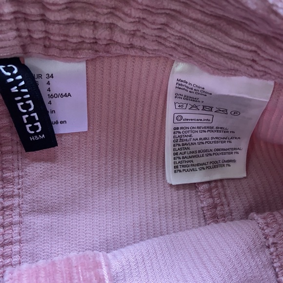 H&M velvet button down skirt🎁24 hour Price drop! - Picture 2 of 4